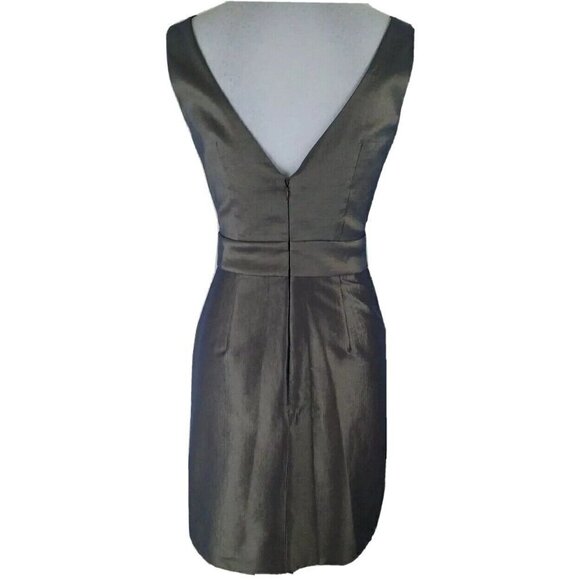 Max And Cleo ~Woman Size 4~Silver/Gold Cocktail/Party Dress Sleeveless Stretch. - Picture 2 of 10